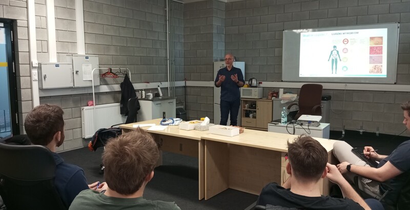 Szkolenie Cleanroom dla studentów naszego koła naukowego.