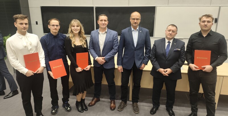 Pięciu członków naszego koła wyróżnionych nagrodą Santander